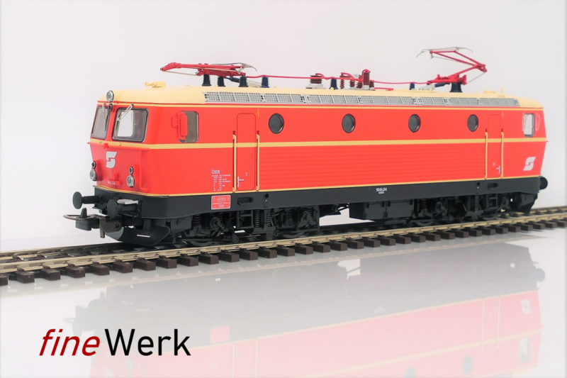 SER01_ÖBB 1044.04_Umlackierservice - Dach – Bild 5