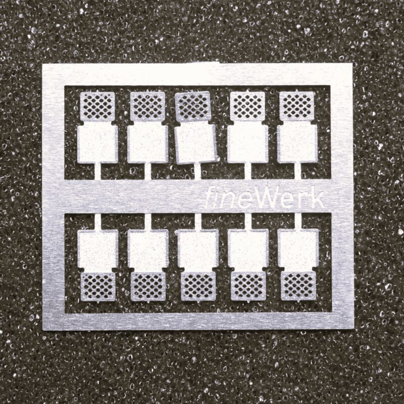 ZR74_Zettelhalter groß / diagonales Gitter